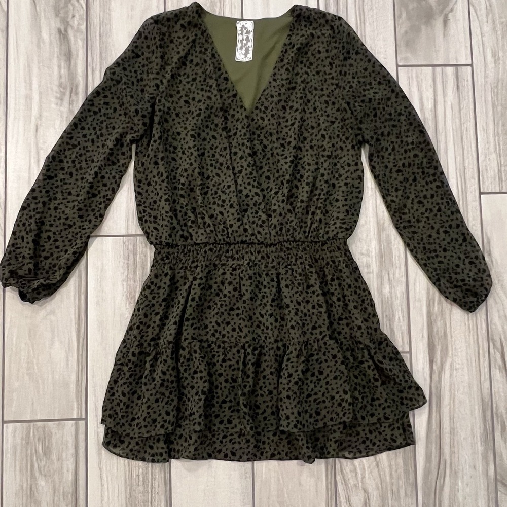 Sadie and Sage Womens Animal Print Long Sleeve V-Neck Elastic Waist Dress Size M